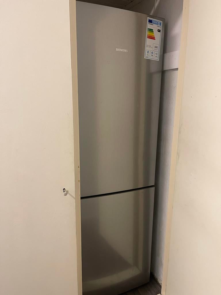 Goed werkende Siemens koelkast met vriesvakken, Ophalen, Gebruikt, Met aparte vriezer, 160 cm of meer