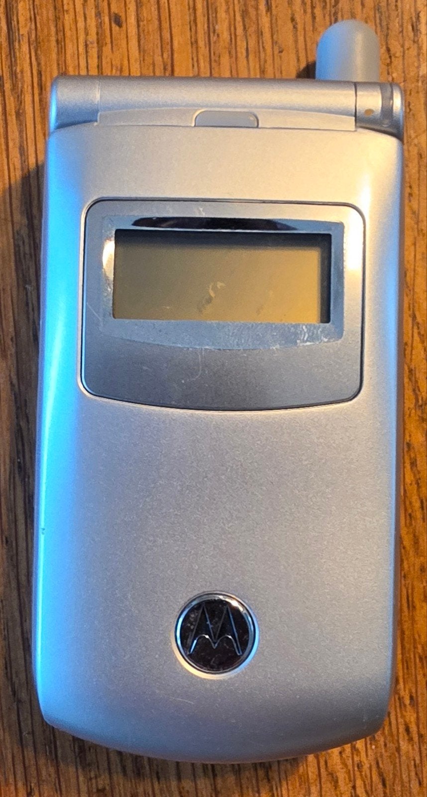 Motorola T720 Klaptelefoon - Zilver (Vintage), Gebruikt, Geen camera, Fysiek toetsenbord, Inklapmodel