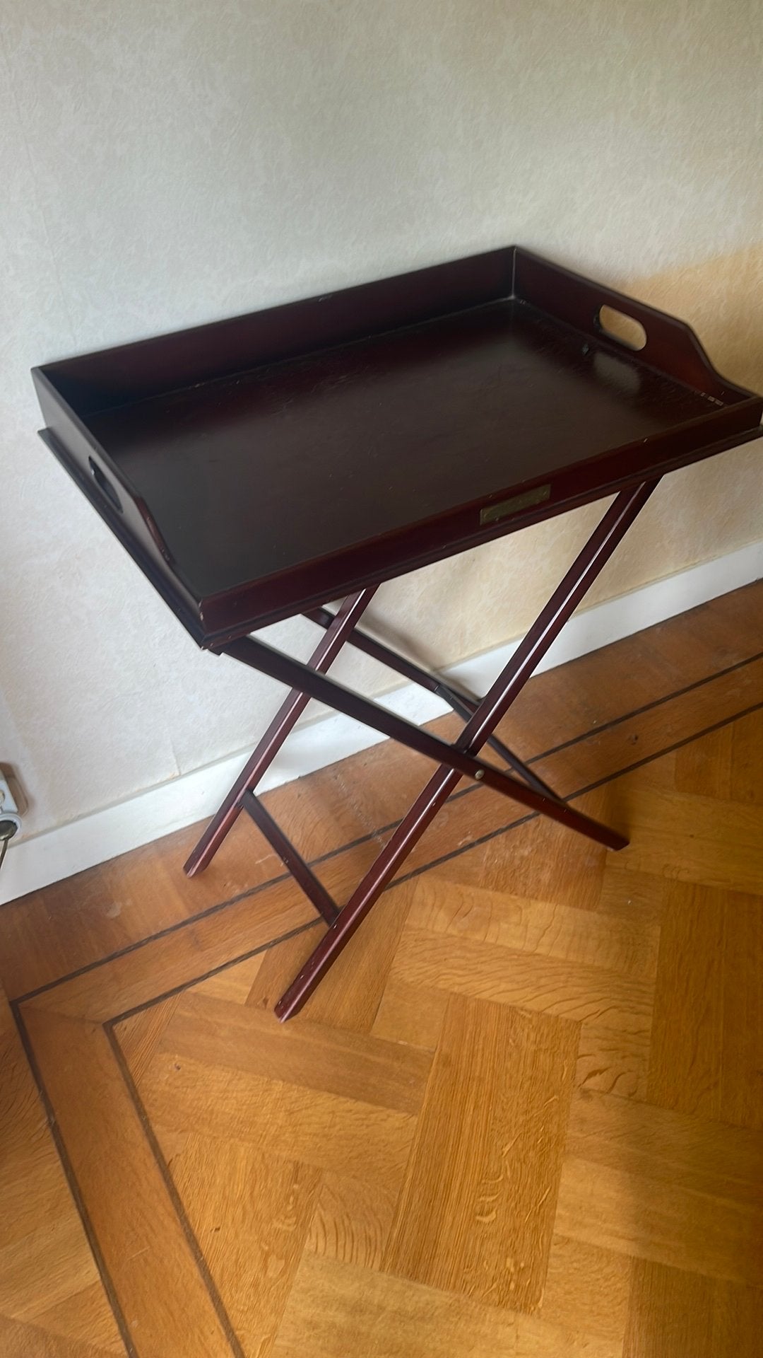 Dienblad op standaard, Huis en Inrichting, Ophalen, Gebruikt, Inklapbaar, Hout