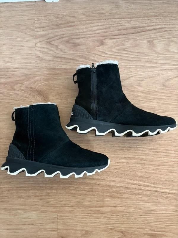 Sorel snowboots Kinetic boot Waterproof Short maat 37, Kleding | Dames, Schoenen, Zwart, Snowboots, Zo goed als nieuw, Sorel
