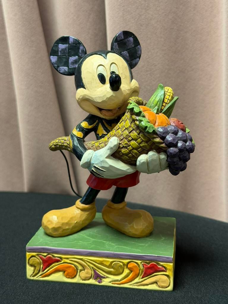 Disney Traditions Mickey Mouse ‘Bountiful Blessings’, Verzamelen, Beelden en Beeldjes, Ophalen of Verzenden, Zo goed als nieuw