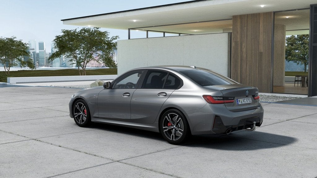 BMW 3 Serie 330e M Sport Automaat / Trekhaak / Sportstoelen, Auto's, BMW, Automaat, Achterwielaandrijving, Zwart, 4 cilinders