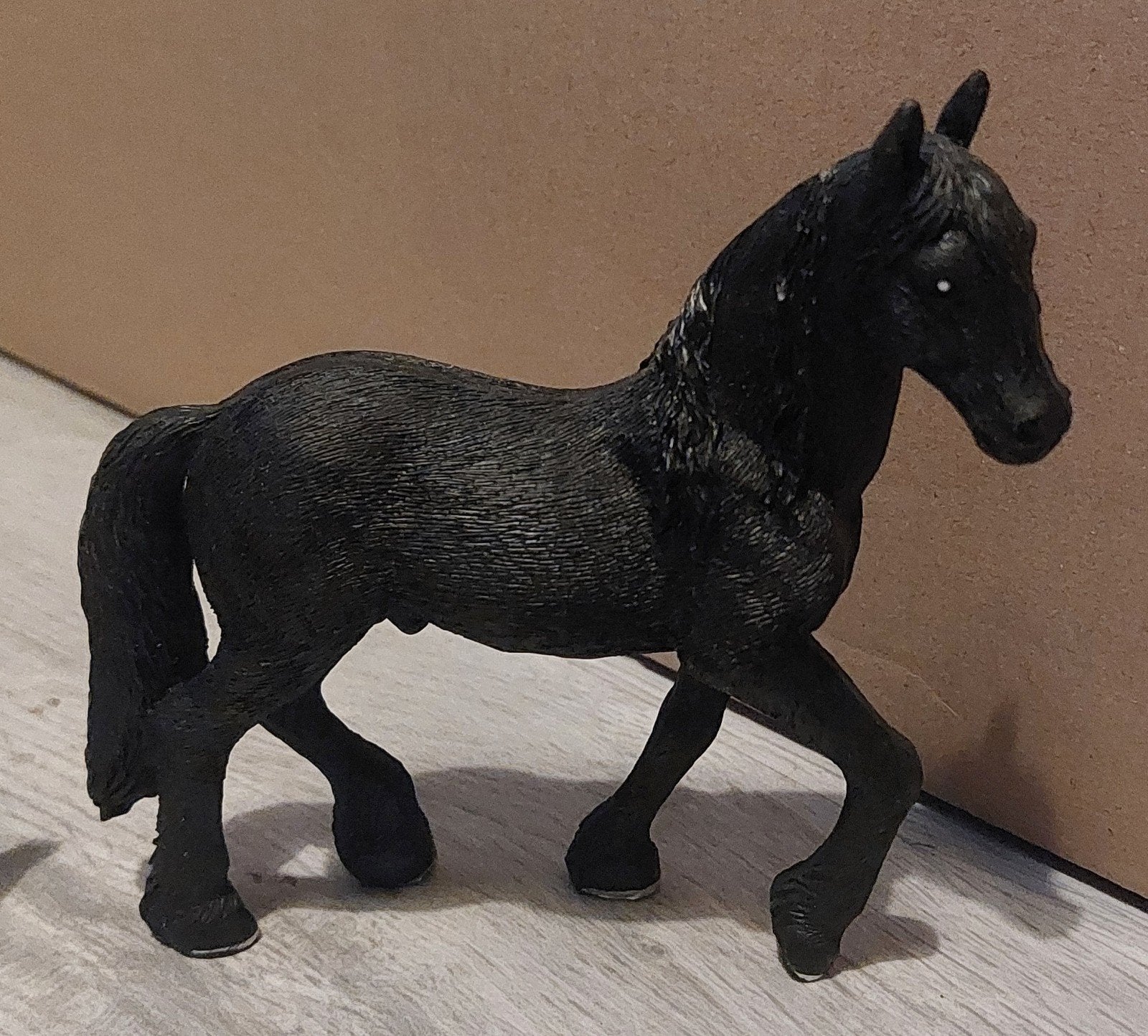 Fries paard speelgoedfiguur - Zwart, Ophalen of Verzenden