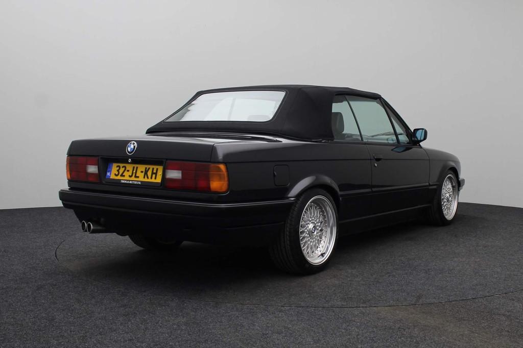 BMW 3-serie Cabrio E30 320i BMW 3-serie Cabrio 320i 1991 | A, Automaat, Achterwielaandrijving, Zwart, Leder