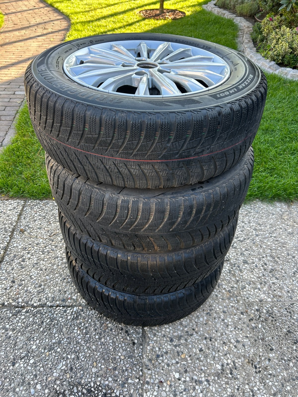 Bridgestone winterbanden 205/60R16, Ophalen, Gebruikt