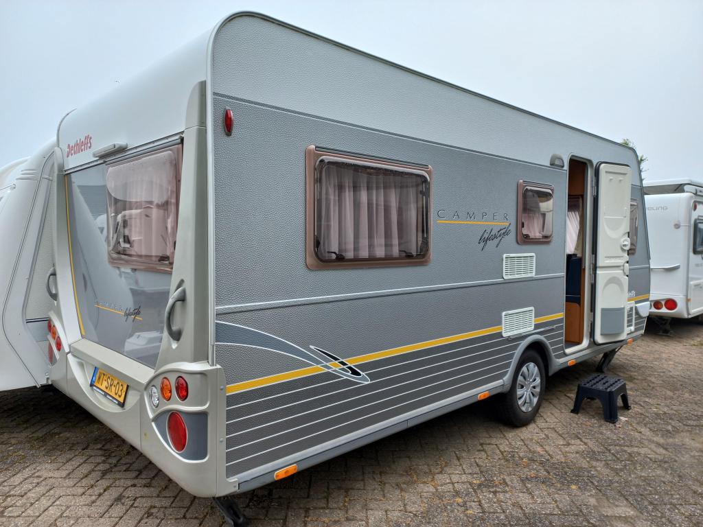 Dethleffs Camper Lifestyle 510 TK Unico Verona + voorwand, Caravans en Kamperen, Caravans, Schokbreker, Bedrijf, Treinzit, Dethleffs
