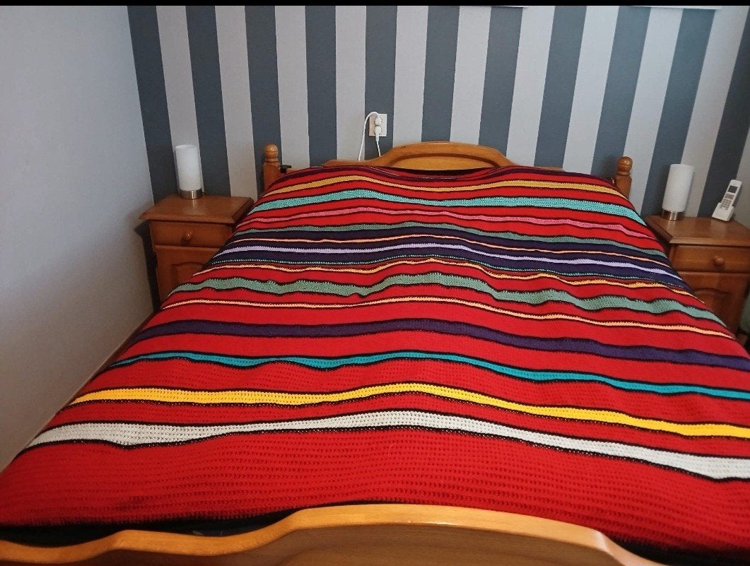 Kleurrijke gehaakte deken/sprei - Handgemaakt, Huis en Inrichting, Slaapkamer | Beddengoed, Meerkleurig, Overige materialen, Tweepersoons