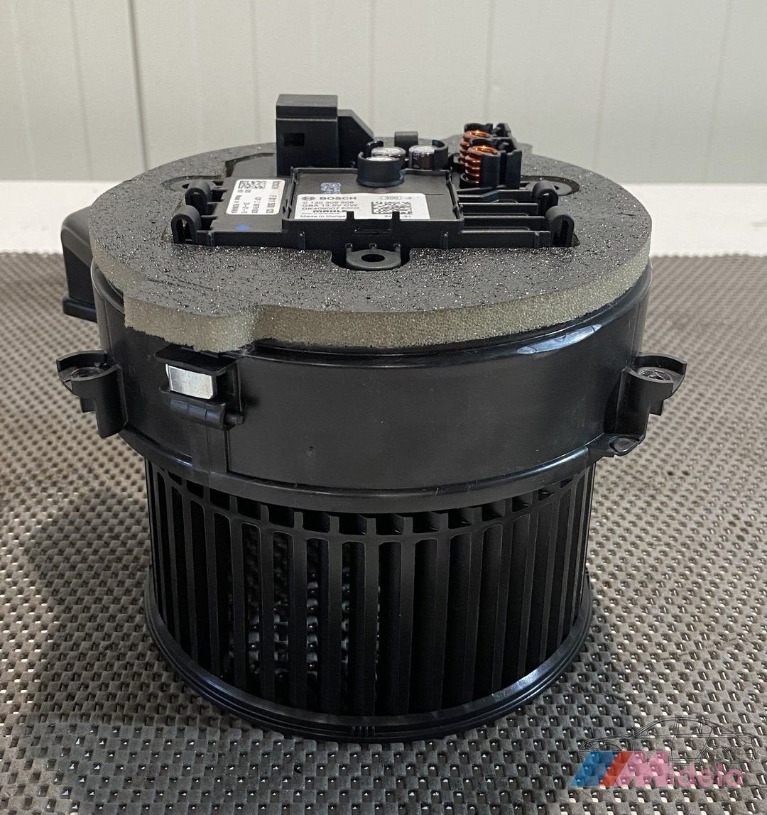 VW GOLF VII KACHEL VENTILATIEMOTOR F011500123, Auto-onderdelen, Gebruikt, -, Volkswagen, -
