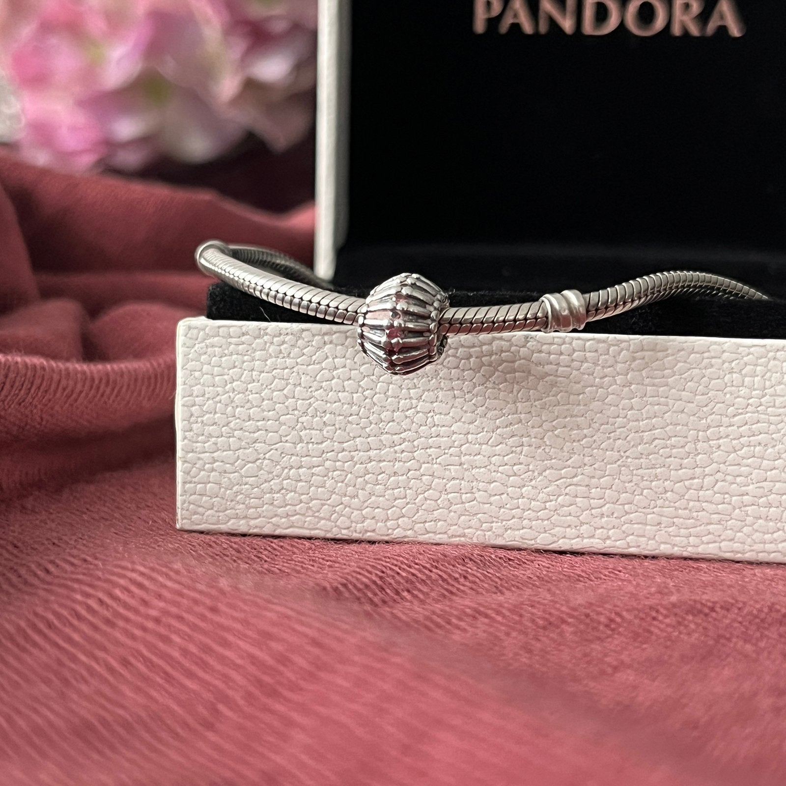 Pandora bedel met steentjes retired, Sieraden, Tassen en Uiterlijk, Bedels, Ophalen of Verzenden, Zilver, Pandora