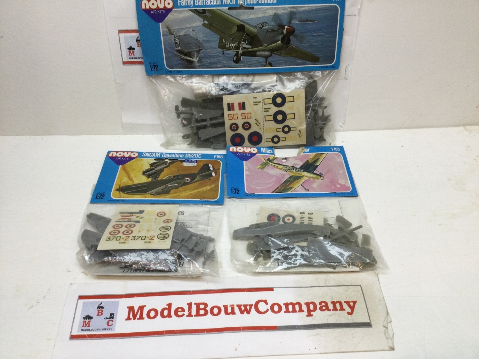 Kavel NOVO 1/72 British RAF vliegtuigen. 3 stuks, Ophalen of Verzenden, Gebruikt, 1:72 tot 1:144, Vliegtuig