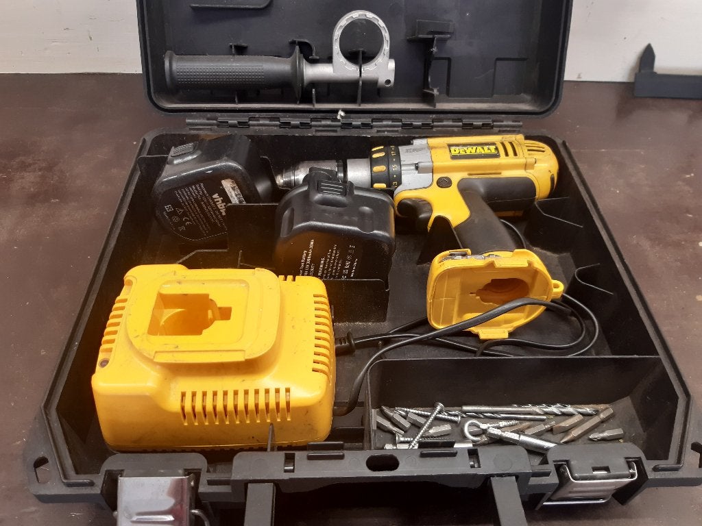 Dewalt schroefmachine, Gebruikt, Variabele snelheid, Ophalen of Verzenden, Boor- en Schroefmachine