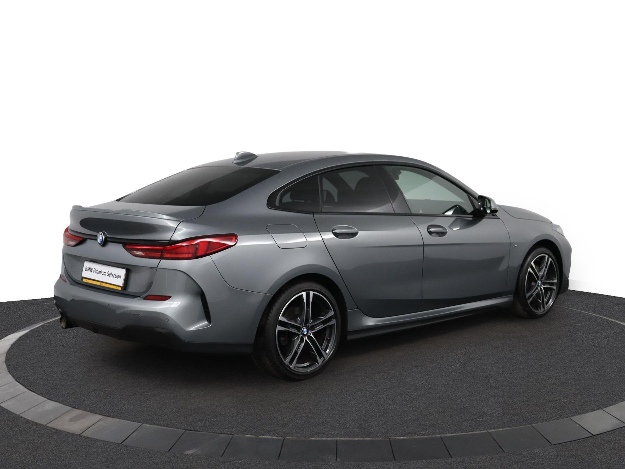 BMW 2 Serie Gran Coupé 218i Business Edition | M-Sportpakke, Gebruikt, 1350 kg, Met garantie (alle), Origineel Nederlands