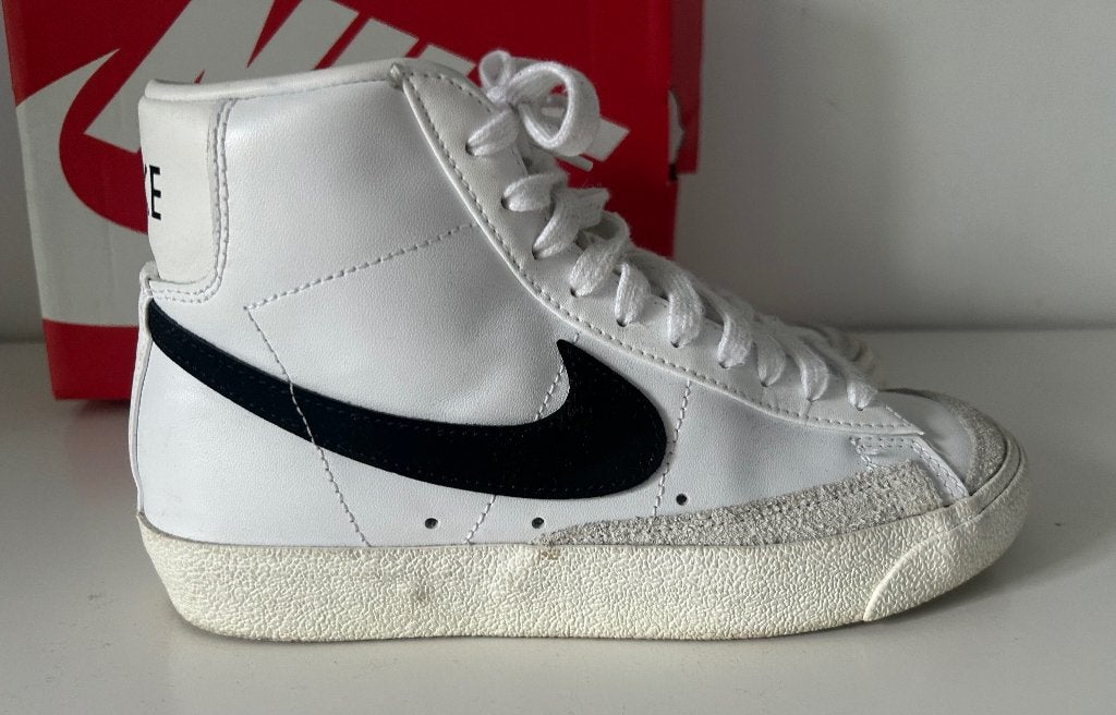 NIKE Blazer Mid '77 white sneakers mt 38 | hoge gympen wit, Kleding | Dames, Schoenen, Wit, Nike, Ophalen of Verzenden, Sneakers of Gympen