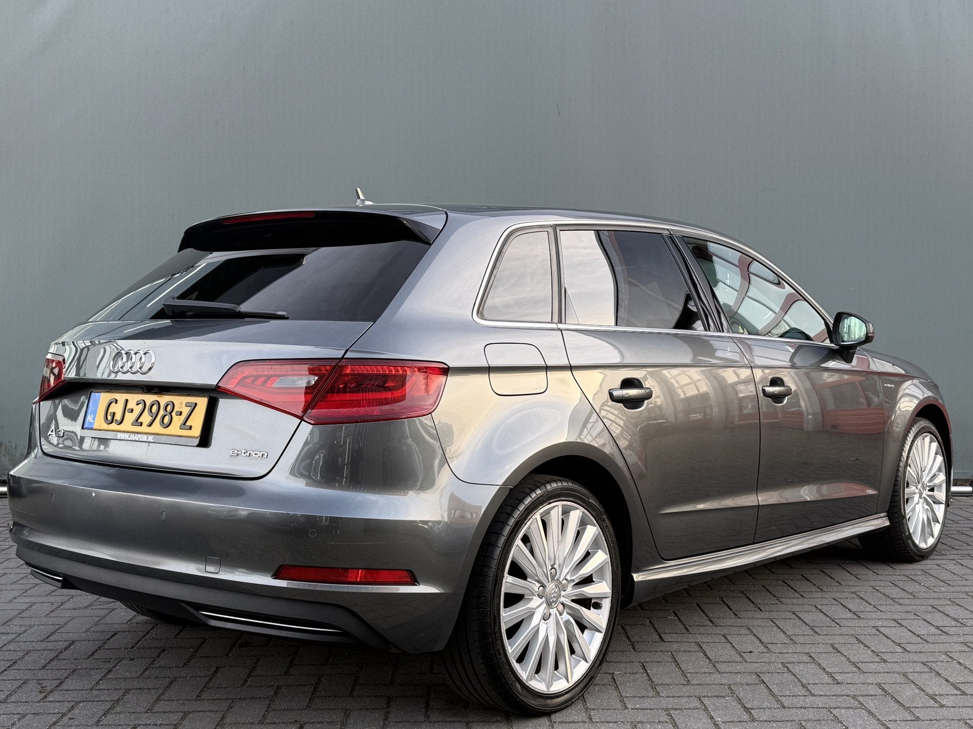 Audi A3 Sportback BWJ 2015 1.4 e-tron225 PK PHEV Ambition Pr, Gebruikt, 4 cilinders, Met garantie (alle), Leder en Stof