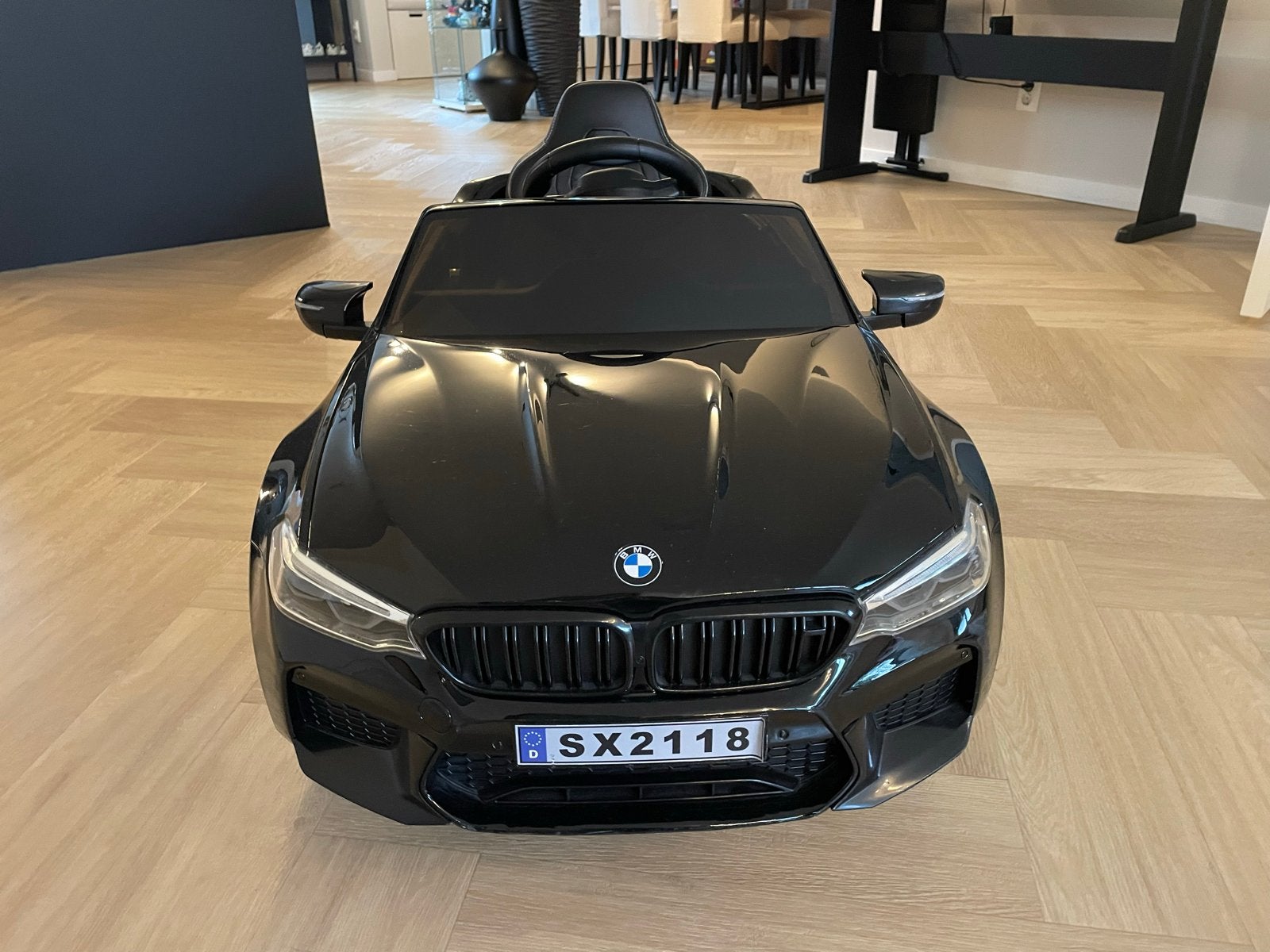 Elektrische kinderauto BMW M5 - Zwart, Zo goed als nieuw