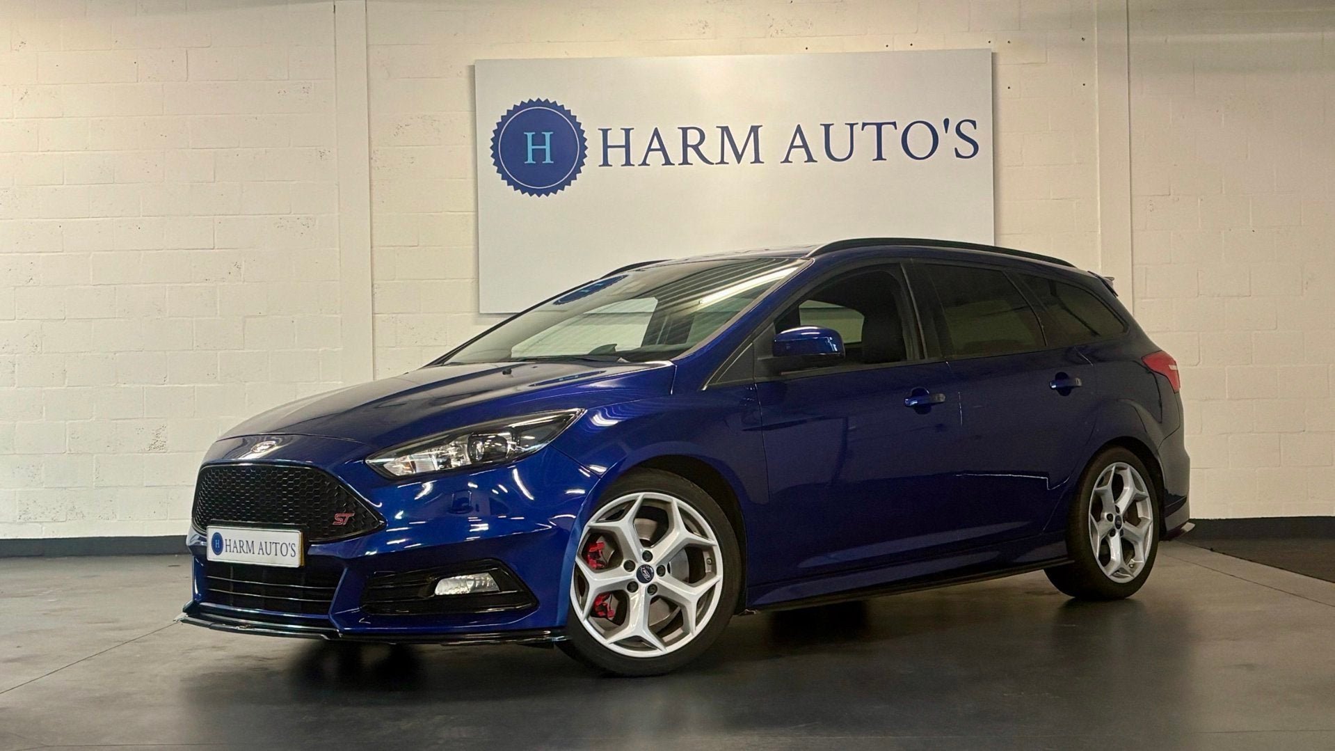 Ford Focus Wagon 2.0 ST-3 250pk Navi / CAM / Volleer / PDC /, 15 km/l, Gebruikt, 4 cilinders, Blauw