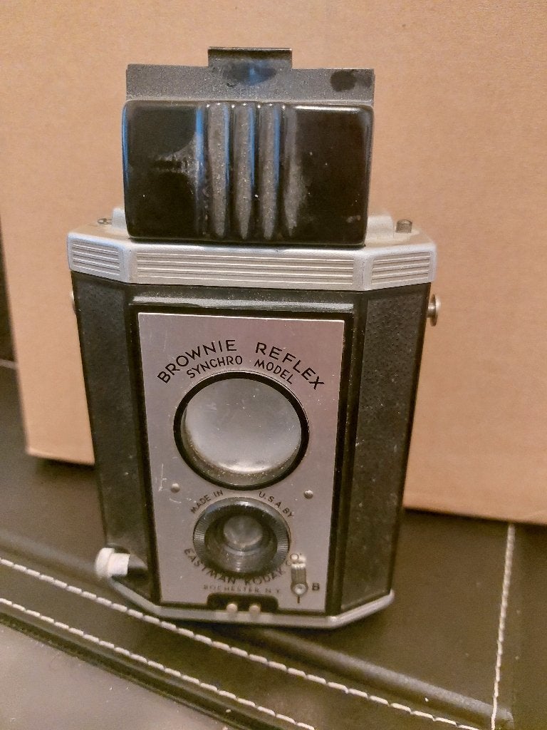Vintage Eastman Kodak Brownie Reflex Synchro Model Camera, Ophalen of Verzenden, Voor 1940, Fototoestel
