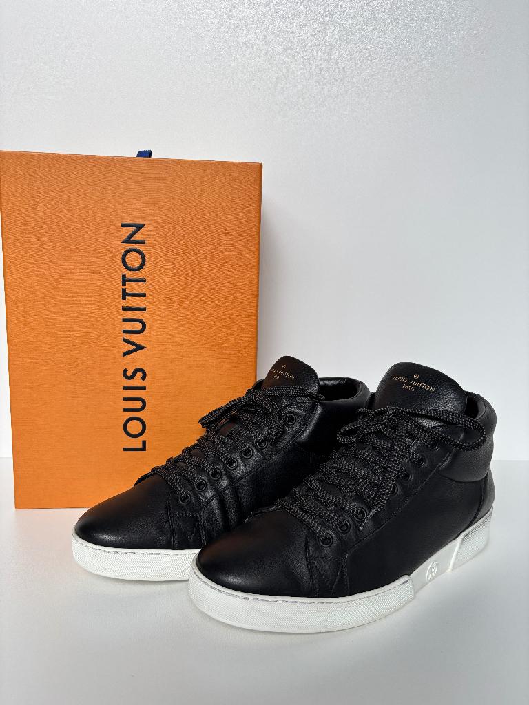 LOUIS VUITTON zwart High top HEREN sneakers UK 6 - 40/41, Kleding | Heren, Zwart, Ophalen of Verzenden, Louis Vuitton, Sneakers of Gympen