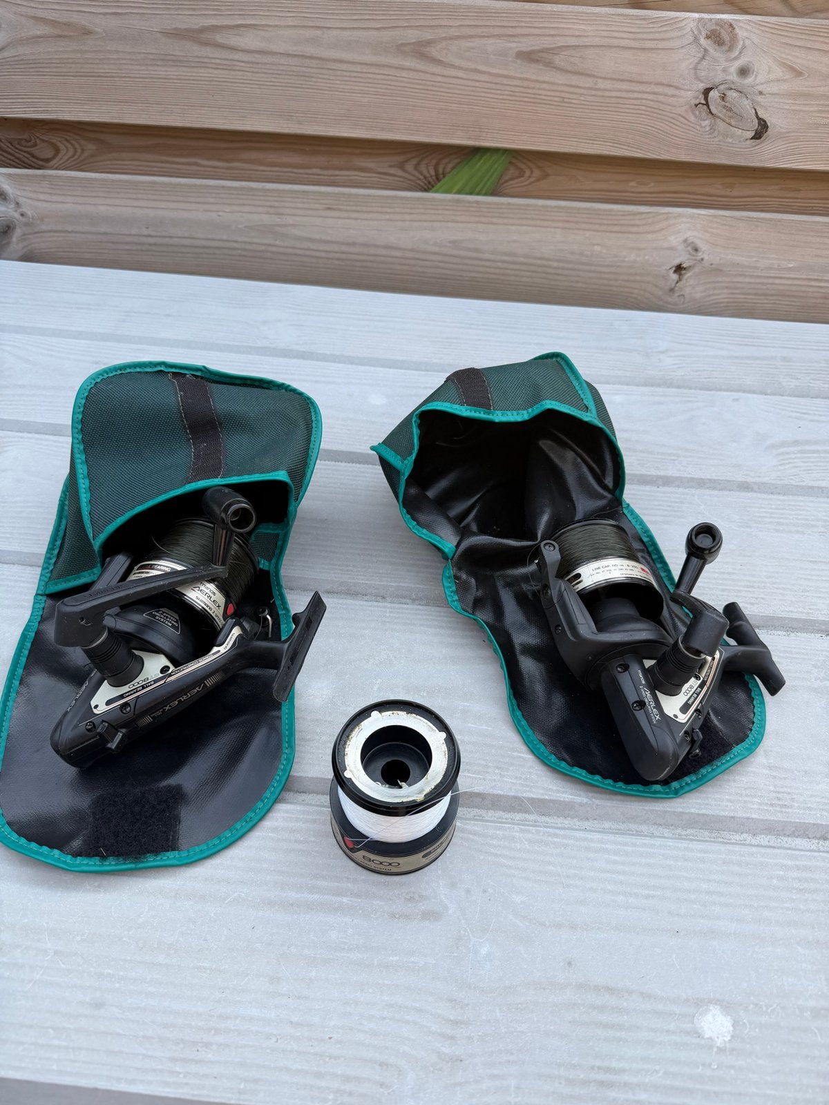Shimano Aerlex 8000, 2 stuks met extra spoel te koop., Ophalen of Verzenden, Gebruikt, Molen