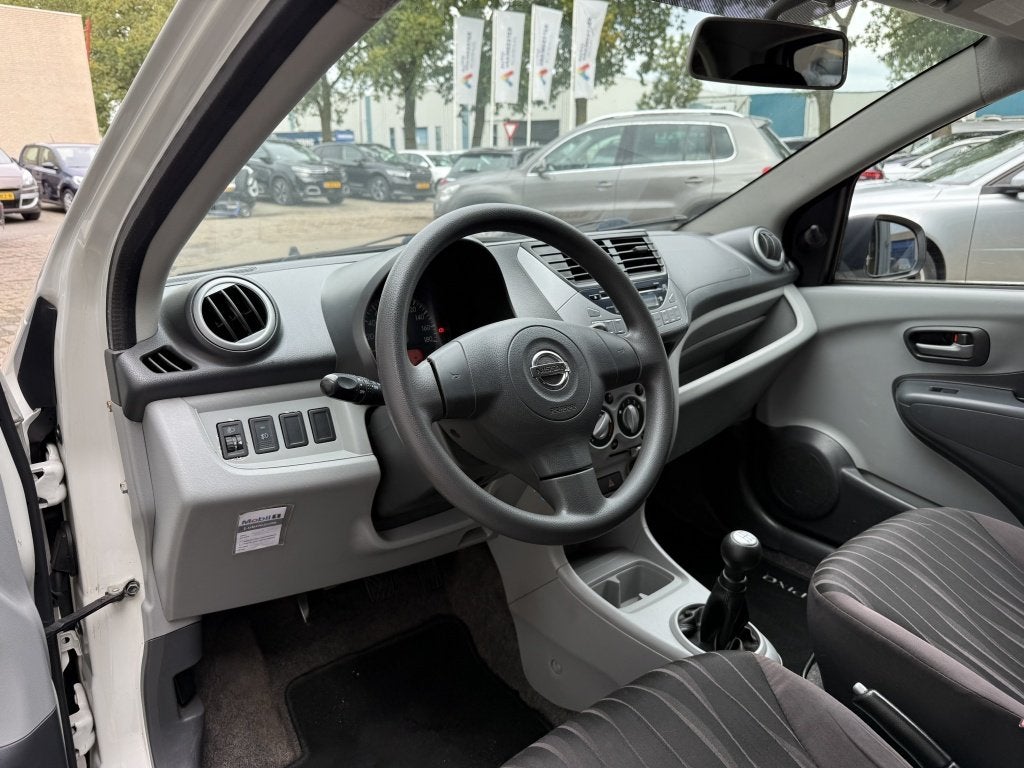 Nissan Pixo 1.0 Acenta (bj 2010), Euro 5, Gebruikt, 4 stoelen, Origineel Nederlands