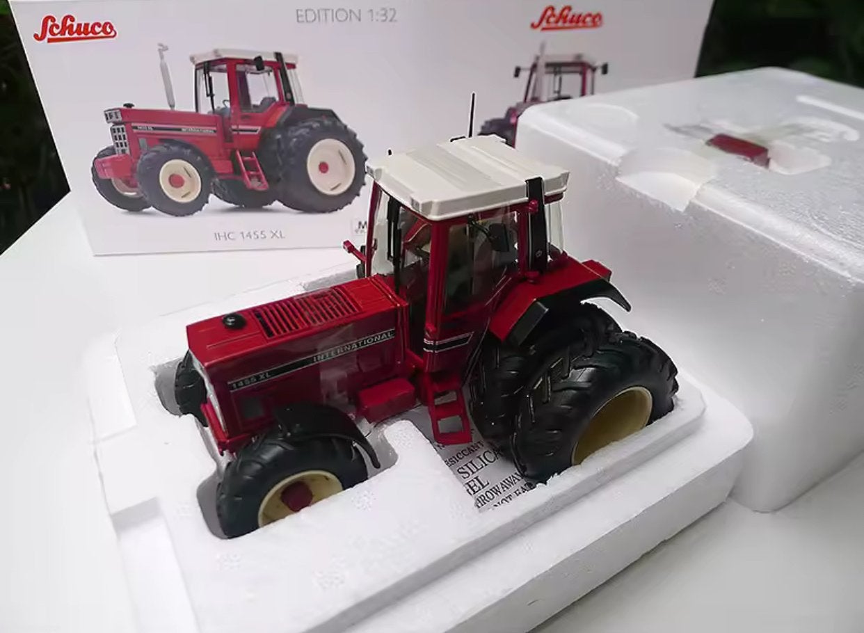 Schuco International 1455 XL Tractor Schaal 1:32, Ophalen, Zo goed als nieuw, Tractor of Landbouw, Schuco
