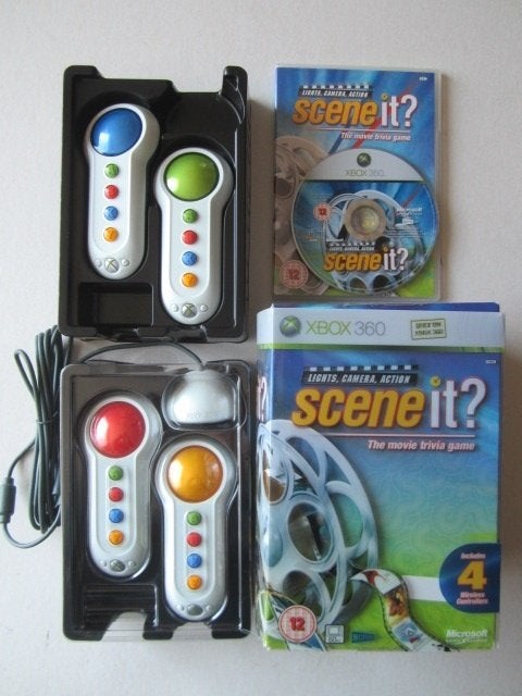 Scene It movie trivia Xbox 360 (buzz quiz), Puzzel en Educatief, Ophalen of Verzenden, Zo goed als nieuw, 3 spelers of meer