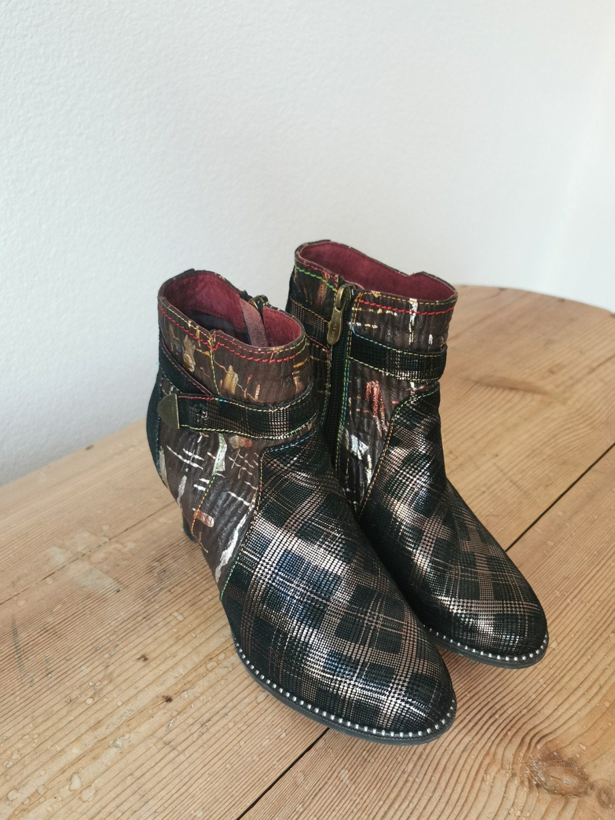 Laura VITA Laarsjes, Kleding | Dames, Schoenen, Ophalen, Zo goed als nieuw, Overige kleuren