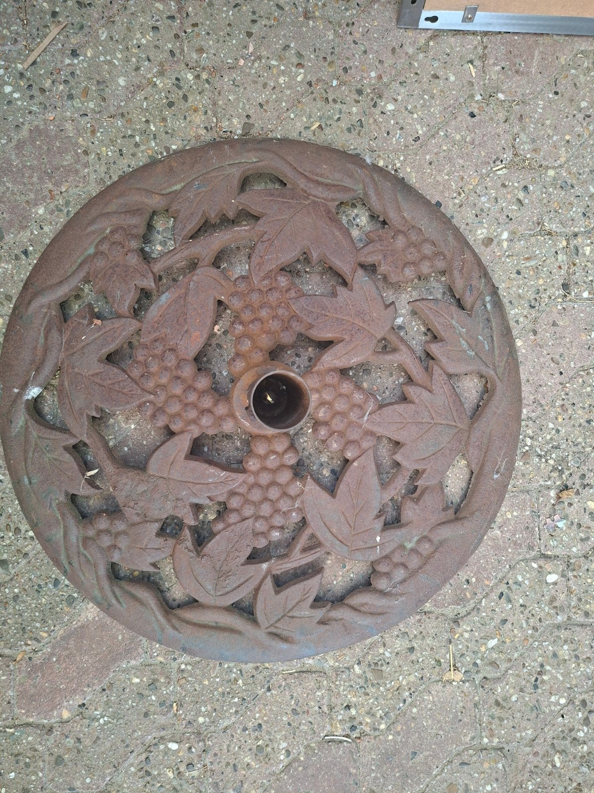 Zware gietijzer parasolvoet doorsnee 74 CM, Tuin en Terras, Ophalen, Minder dan 1 meter, Parasolvoet