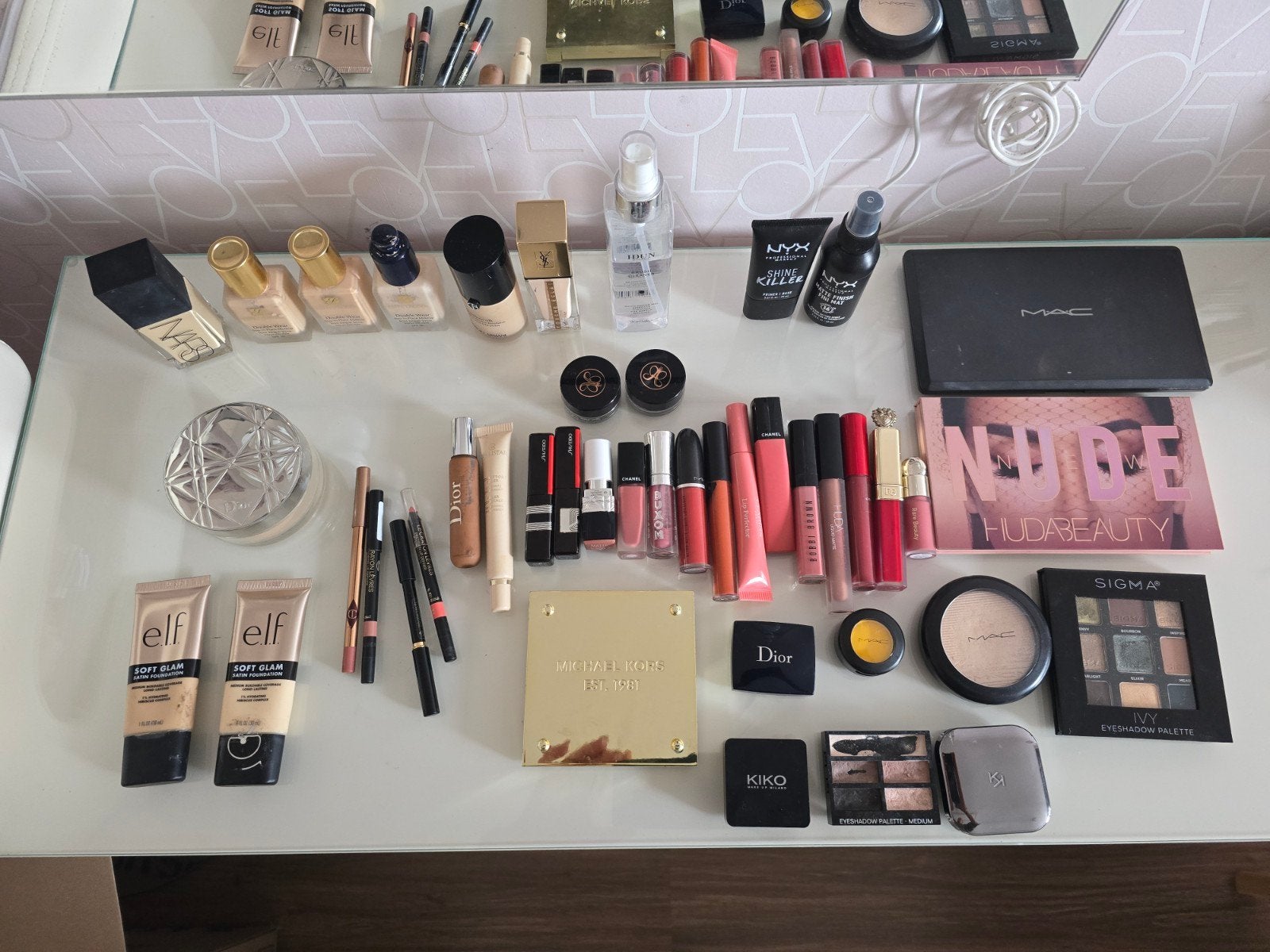 Grote make-up collectie: Dior, MAC, Huda Beauty, NYX, d&g, Gebruikt, Overige kleuren, Gehele gezicht, Ophalen of Verzenden