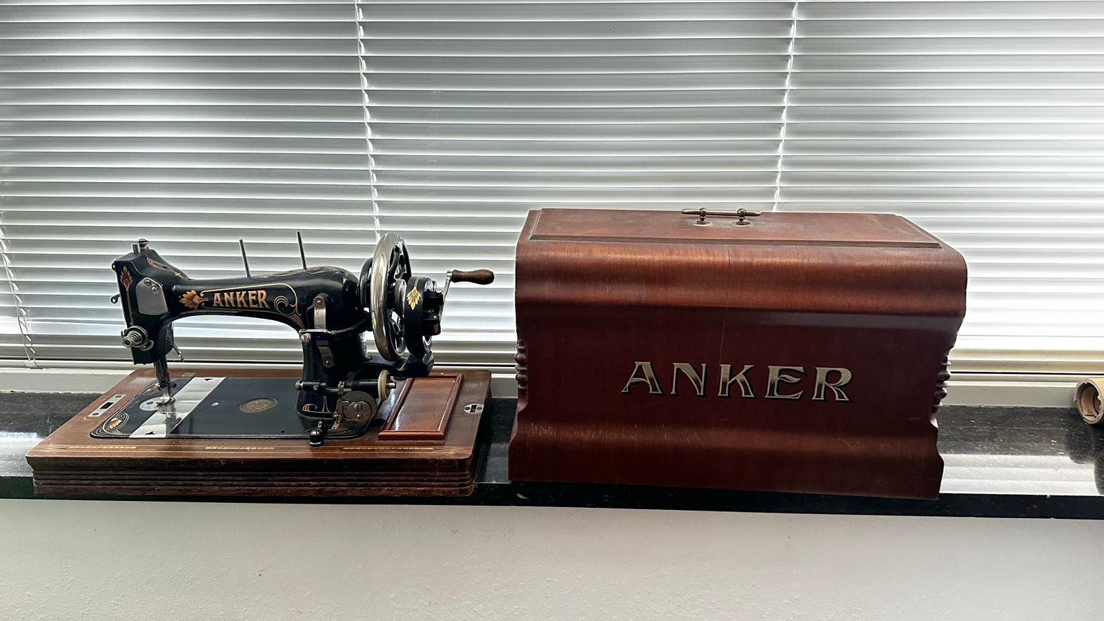Antieke Anker Naaimachine met Houten Koffer en Handleiding, Ophalen