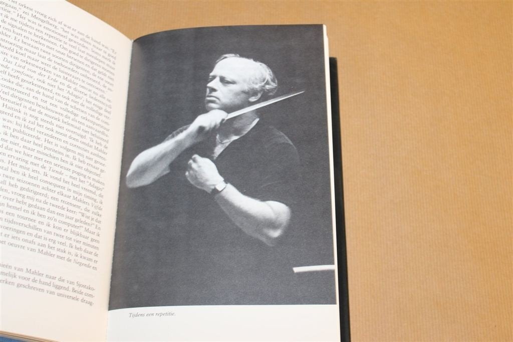 Bernard Haitink — Dirigent Concertgebouw Biografie, Ophalen of Verzenden, Gelezen, Artiest