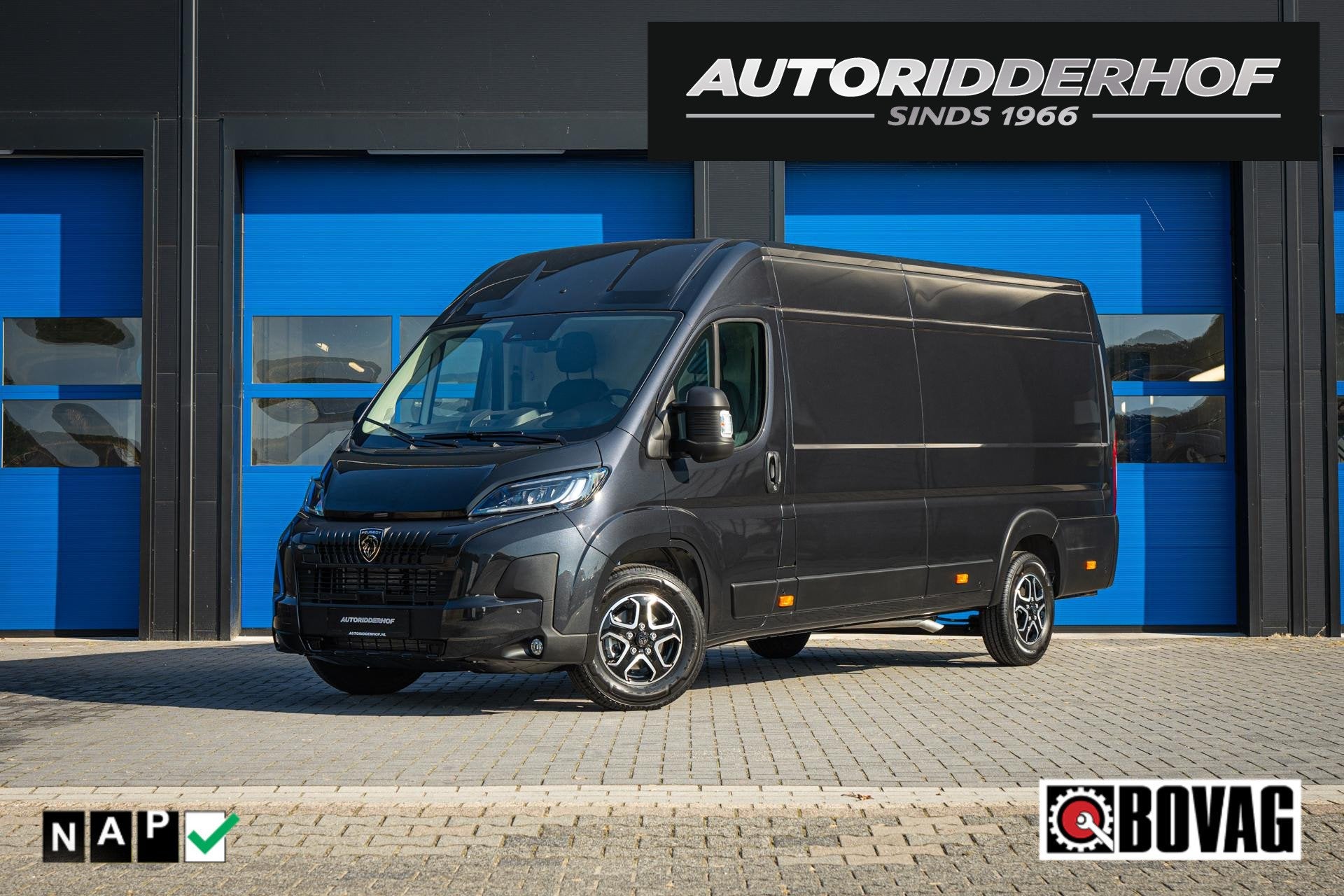 Peugeot Boxer L4H2 2.2 BlueHDi 180 EAT8 Vol opties BPM vrij!, Auto's, Bestelauto's, Stof, Gebruikt, Euro 6, 4 cilinders