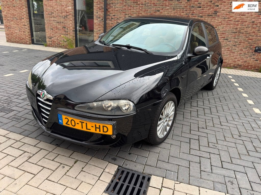 Alfa Romeo 147 1.6 T.Spark Progression, Voorwielaandrijving, Gebruikt, 4 cilinders, 400 kg