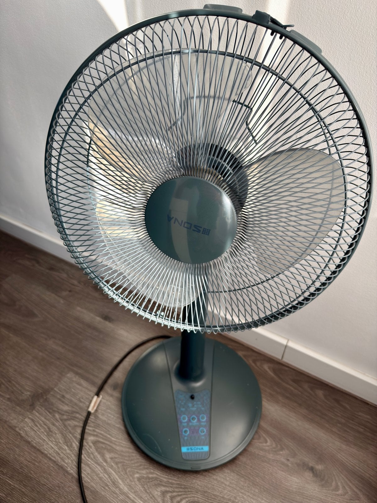 Sona Ventilator, Ophalen of Verzenden, Ventilator met afstandsbediening, Zo goed als nieuw, Tafelventilator