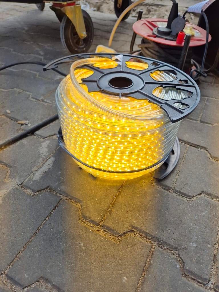 Led lichtslang warm wit 100 meter NIEUW !!, Tuin en Terras, Buitenverlichting, Ophalen, Kunststof, Minder dan 50 watt, Nieuw