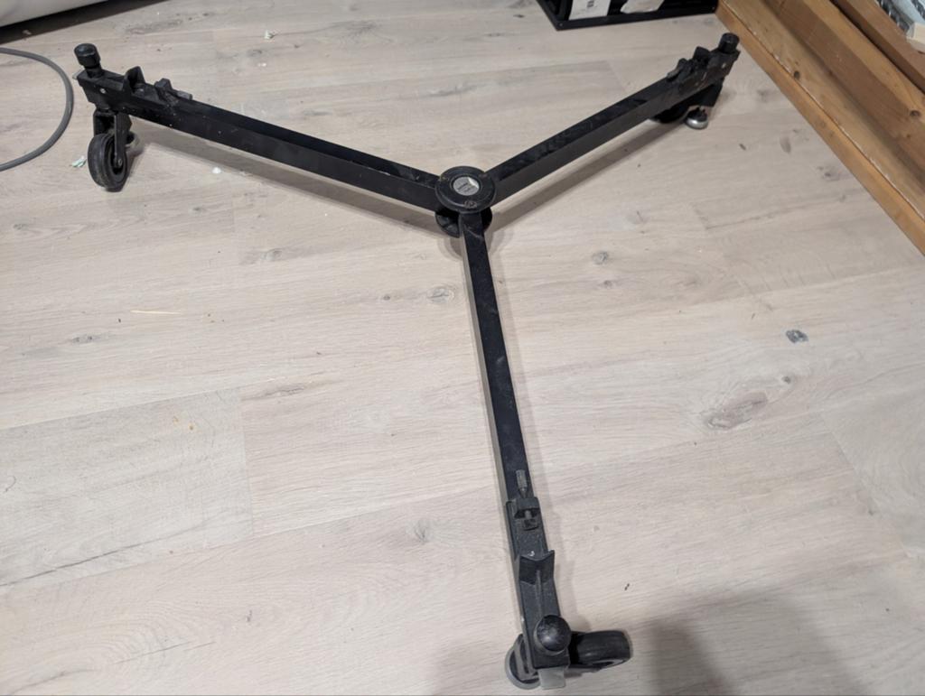 Metalen Dolly (Statiefwieltjes) Philips Pro 306/2, Ophalen of Verzenden, Gebruikt