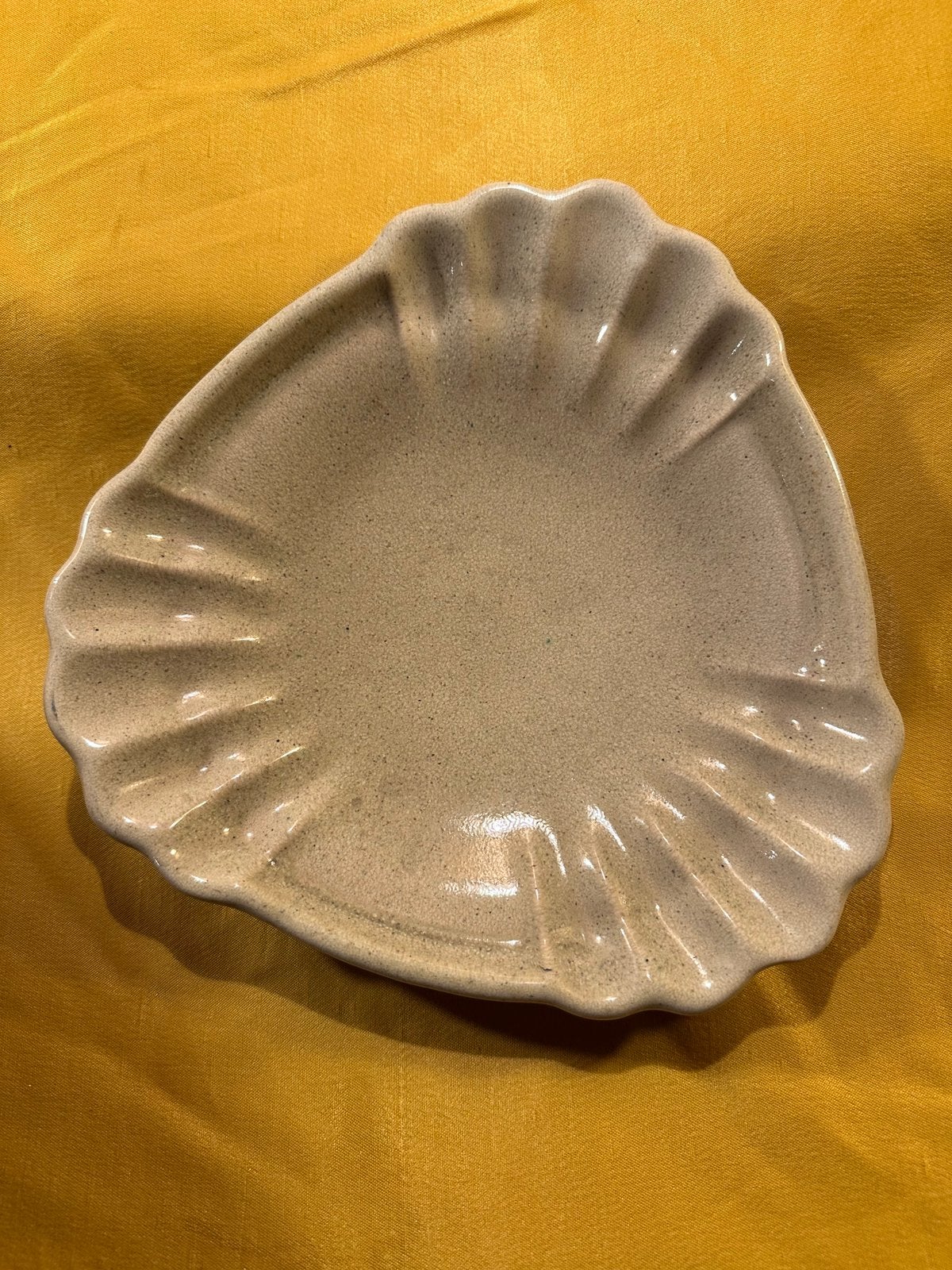 Vintage handgemaakt keramische schaaltje – organische vorm, Antiek en Kunst, Ophalen of Verzenden