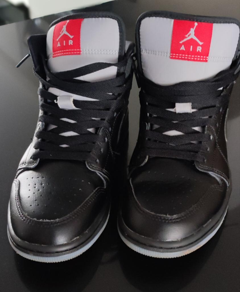 Nike Air Jordan 1 Mid Zwart Maat 42, Kleding | Heren, Schoenen, Zwart, Nike, Ophalen of Verzenden, Sneakers of Gympen