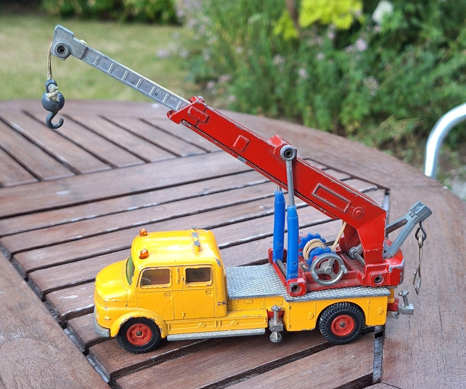 Vintage Siku Mercedes-Benz Kraanwagen V 293 (1969-1974) 1:60, Hobby en Vrije tijd, Modelauto's | 1:50, Ophalen of Verzenden, Gebruikt