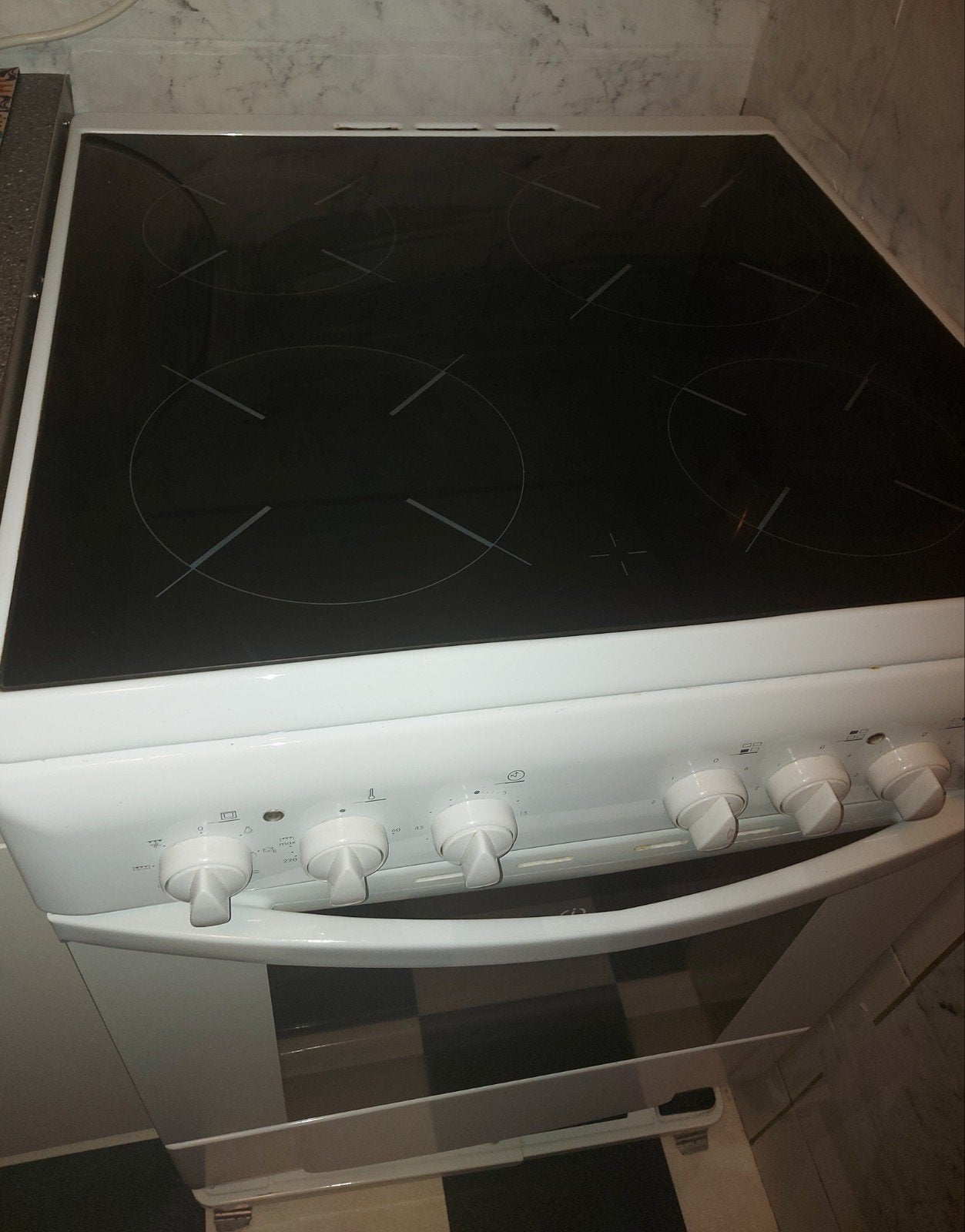 Elektrische fornuis te koop, Ophalen, 4 kookzones, Vrijstaand, 85 tot 90 cm