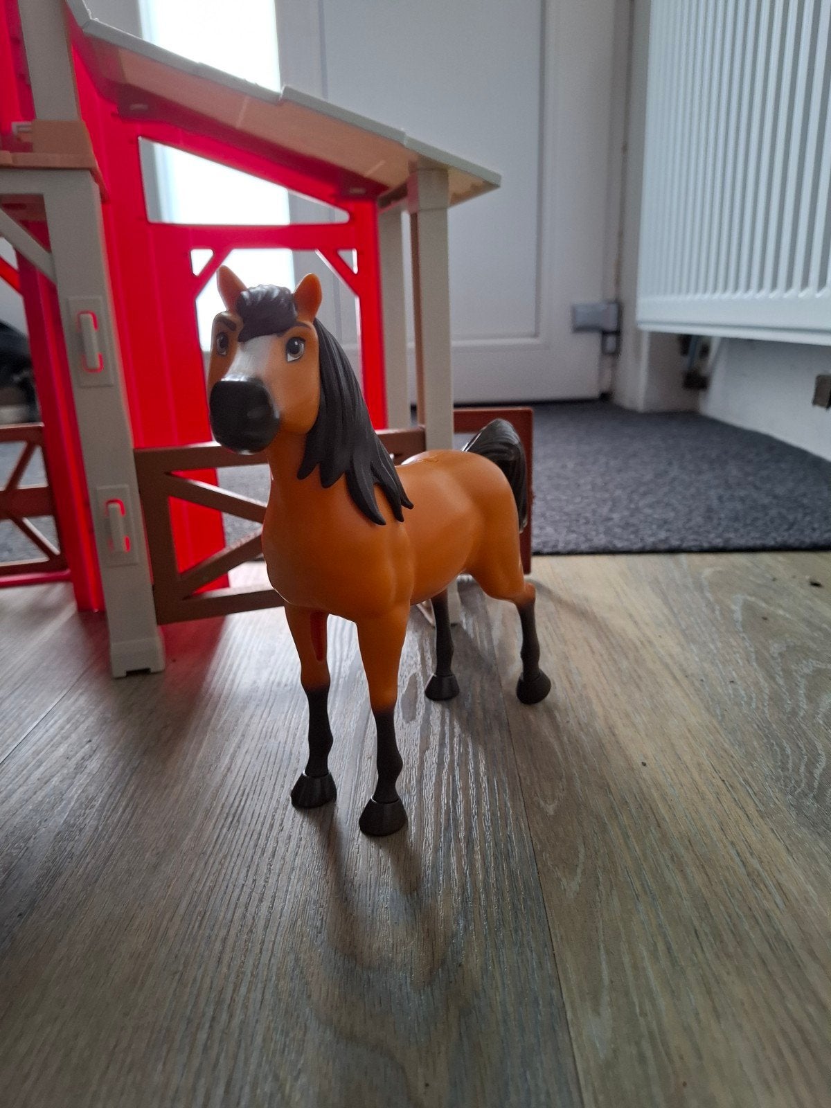 Spirit Lucky's stal en paard speelset, Ophalen, Zo goed als nieuw, Jongen of Meisje
