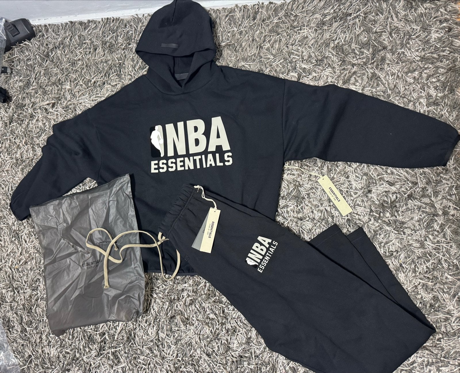 NBA Essentials Oversized Set - Maat S - Nieuw met labels, Zwart, Nieuw, Ophalen of Verzenden, Algemeen