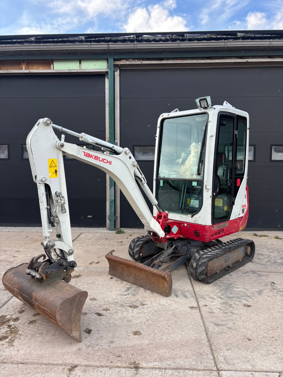 Takeuchi TB 216 bouwjaar 2020, Zakelijke goederen, Ophalen of Verzenden, Graafmachine