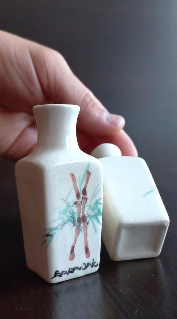 Paar kleine vintage Chinese keramiek vazen, Antiek en Kunst, Antiek | Keramiek en Aardewerk, Ophalen of Verzenden
