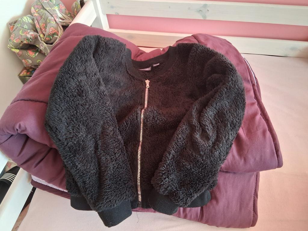 Zwart jasje / vest, Ophalen, Gebruikt, Meisje, Trui of Vest