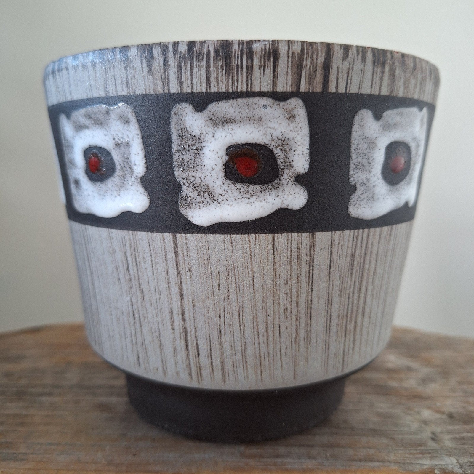 Retro bloempot in Fat lava / West Germany stijl, Tuin en Terras, Rond, Binnen, Ophalen of Verzenden, Aardewerk