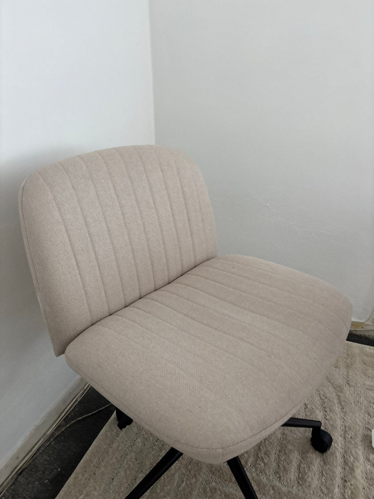 Comfortabele beige bureaustoel op wielen, Ophalen, Zo goed als nieuw, Beige, Bureaustoel