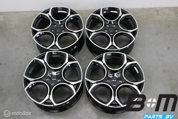 NIEUW! 19 inch velgen VW Golf / Audi A3! 5x112 ET45 8J ., 19 inch, Velg(en), Nieuw