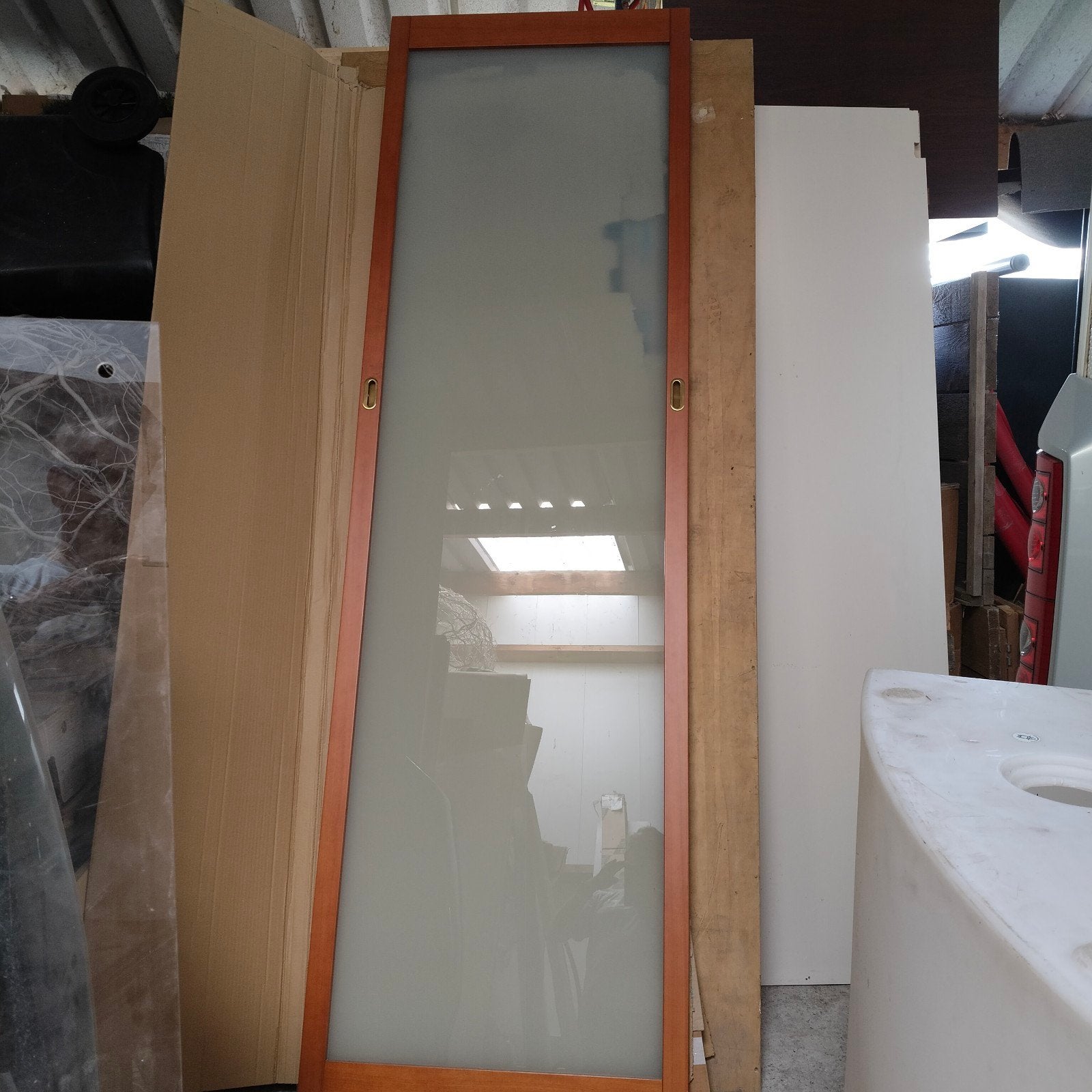 Noten houten schuifdeur met mat glas, Doe-het-zelf en Verbouw, Ophalen, Binnendeur, Glas, Schuifdeur