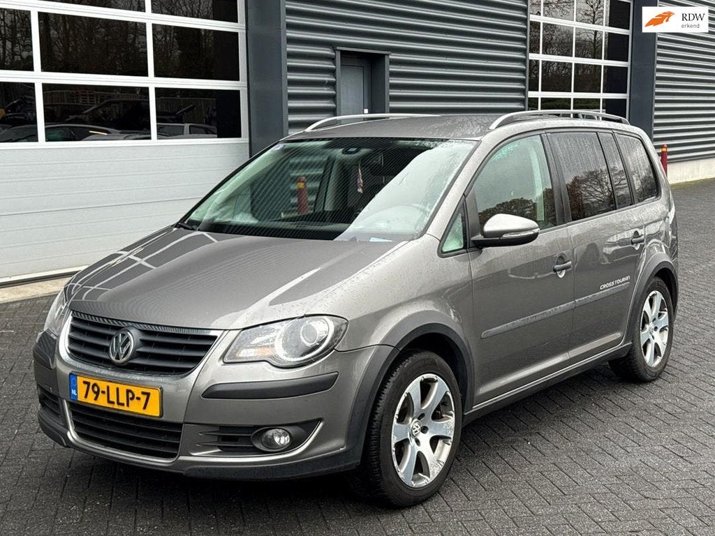 Volkswagen Touran 1.4 TSI Cross,7 persoons, trekhaak, cruise, Auto's, Volkswagen, Voorwielaandrijving, Euro 5, Gebruikt, 1532 kg